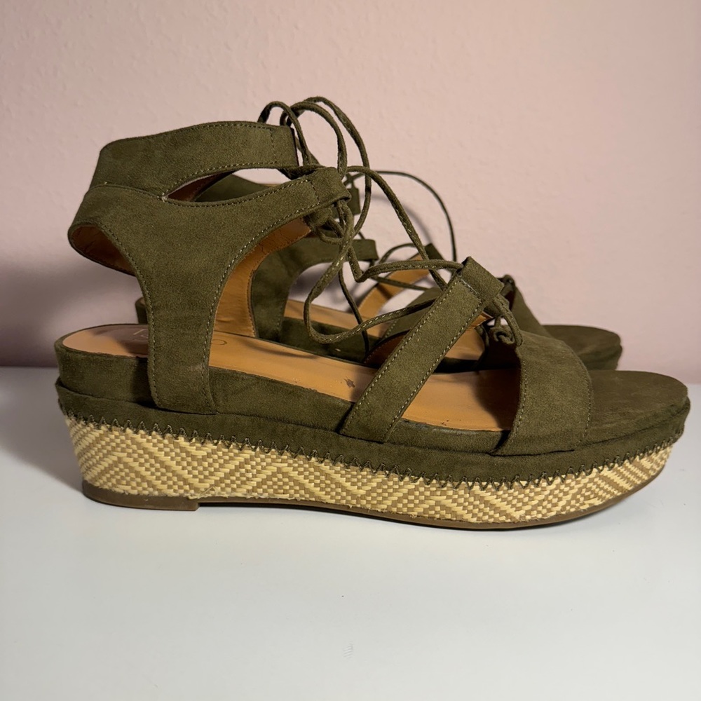 Franco Sarto Green Suede Lace-Up Sandal size 11